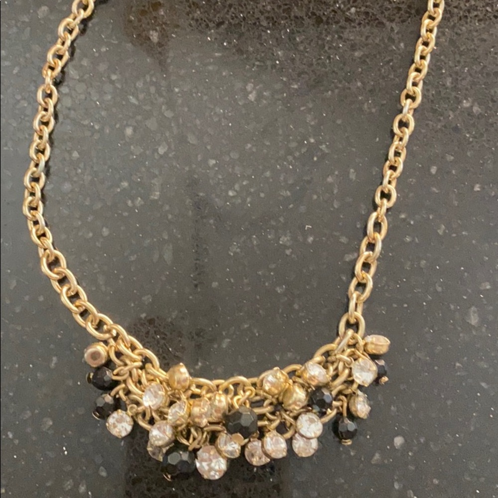 Crystal ands beads short necklace